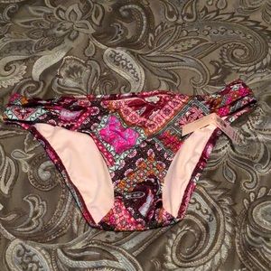 NWT Victoria’s Secret knockout bikini bottoms.